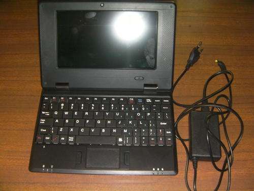 SMALL NETBOOK -PEASE READ