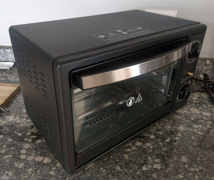 Portable Butane Gas Oven - great for Loadshedding and Camping