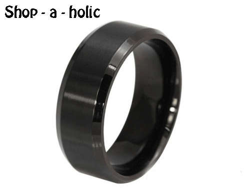 *** Stunning - Mens Black Titanium Ring Beveled Edge 8mm Wide * Size 6 1/2  / M 1/2 ***
