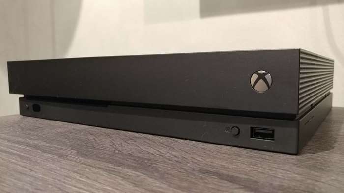XBOX One X - 2TB