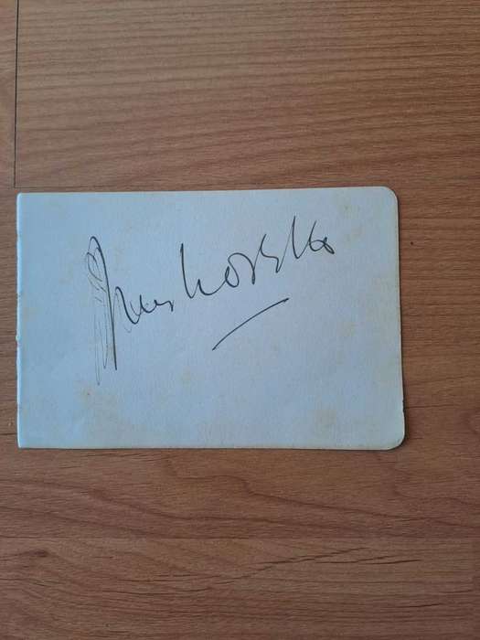 Ivor Novello original autograph(famous Welsh actor,singer,playwright)