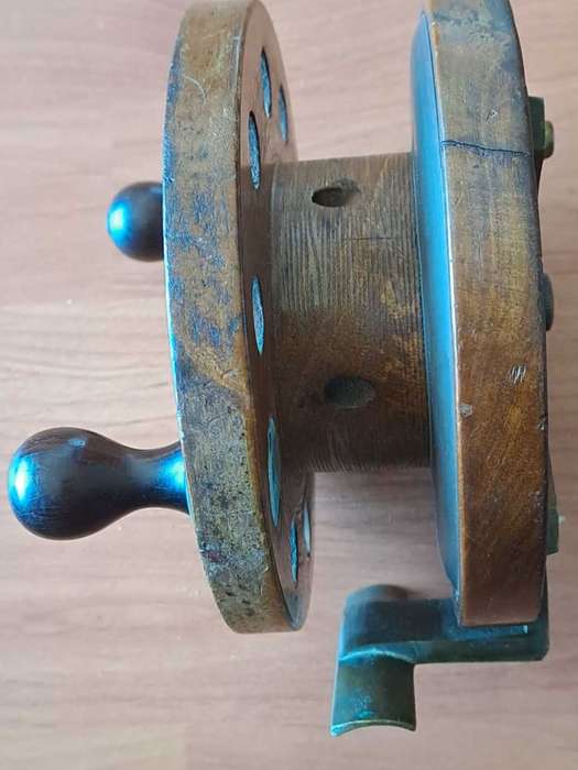 Early Milwards Overseas Wood/Brass Frog Back 6 Inch Big Game Reel Circa 1920