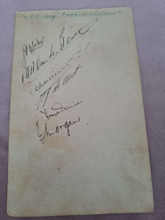 WP Rugby players original signatures, Morkel, Van Den Berg, De Villiers, De Wet, Morgan and 1