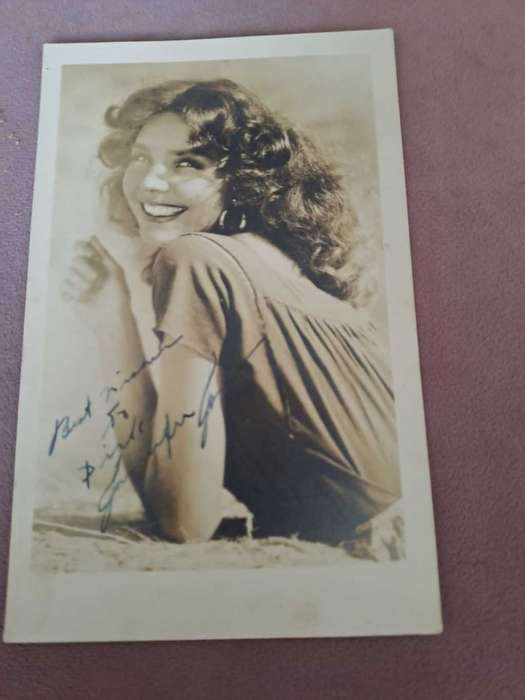 Jennifer Jones, Hollywood actress original signature