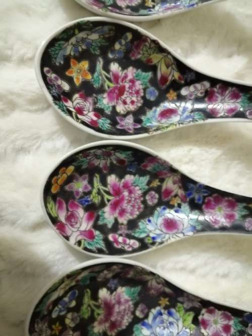 6 x Vintage black floral Mille Fleur Chinese soup spoons