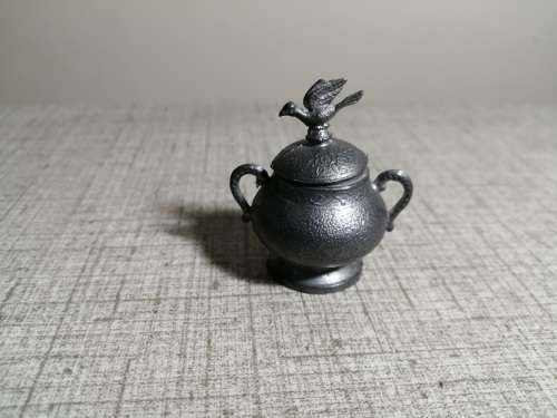 Pewter ornament for printers tray