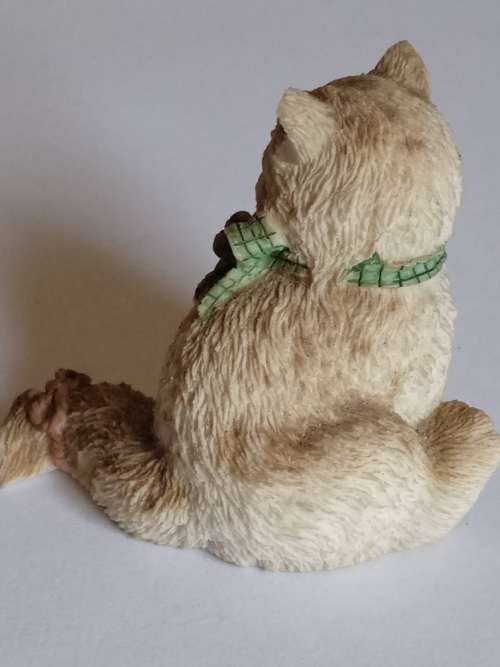 White Persian 1997 Priscilla Hillman collection cat ornament
