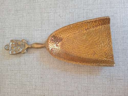 Lovely vintage brass crumb scoop