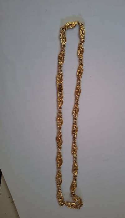 Pretty necklace