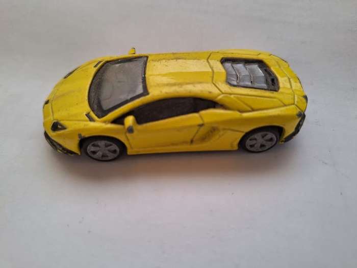Bburago Lamborghini Aventador Coupe