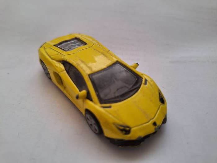 Bburago Lamborghini Aventador Coupe