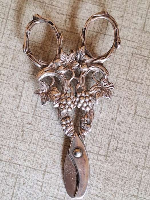 Antique grape scissors marked with 90, can not make out other markings