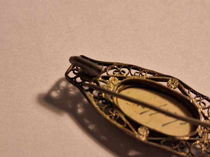 Vintage Delft brooch