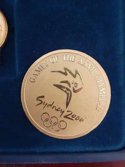 Royal Australian Mint Sydney Olympics Gold Plated Medal And Pin Set