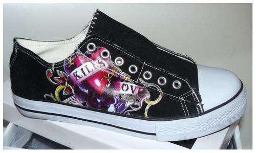 STUNNING LADIES TAKKIES! SIMPLY GORGEOUS! SIZE 7/8