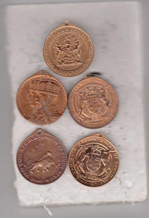 5 x JOB LOT MEDALS