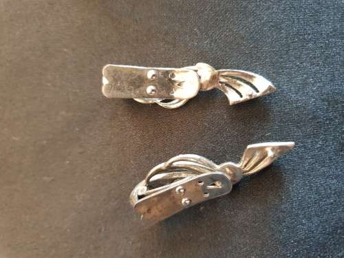 Rare Art deco 1920`s to 1930s silver brooch that also turns into earings