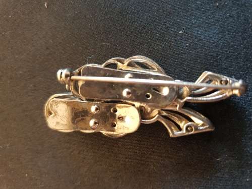 Rare Art deco 1920`s to 1930s silver brooch that also turns into earings