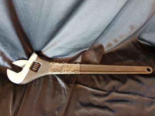 King Tony shifting spanner 600mm