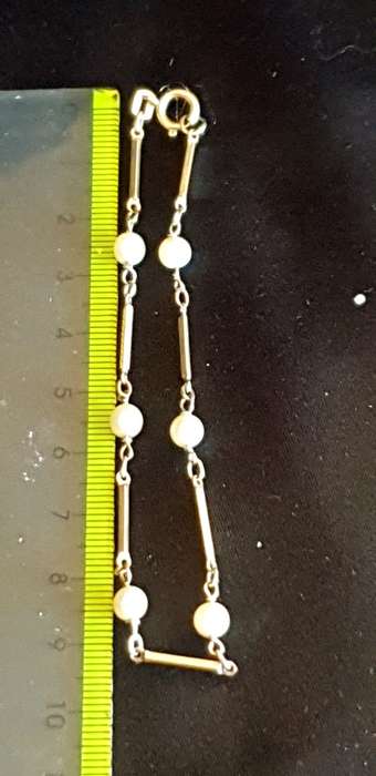 14ct yellow gold bracelet with 6 genuine pearls