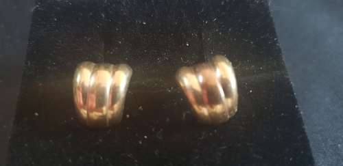 Gold plated fancy stud earrings stamped surg