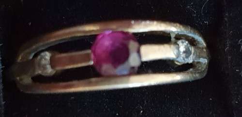 9CT genuine yellow gold diamond and ruby ring