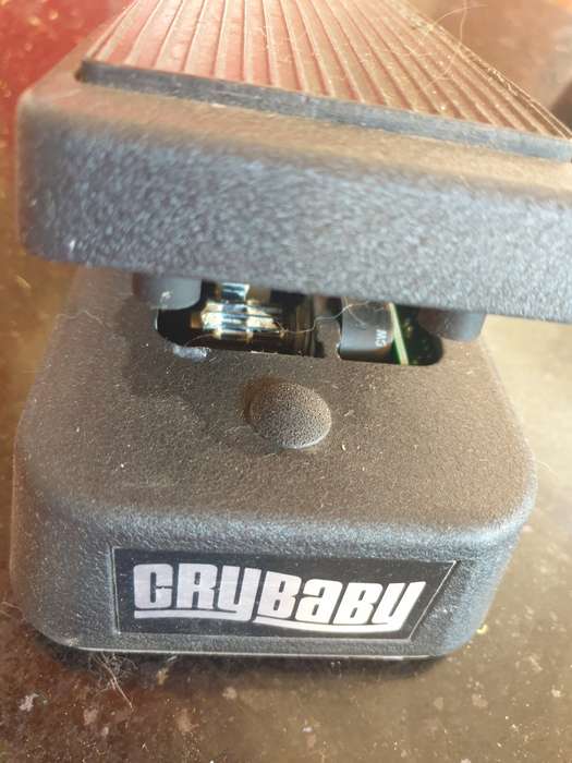 Crybaby guitar pedal