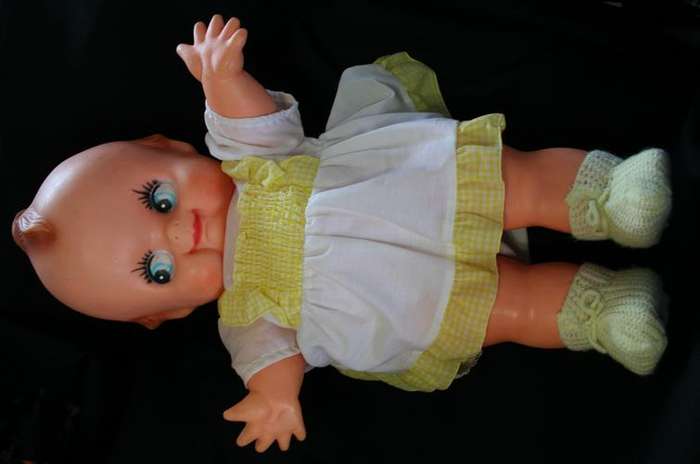LARGE VINTAGE KEWPIE DOLL -- DRESSED -- 63cm HIGH -- A1 CONDITION