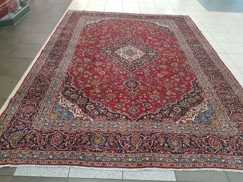 KASHAN HANDMADE CARPET  398 X 297 CM