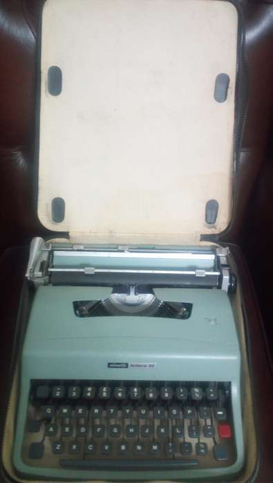 Old Olivetti Type Writer (Lot of 2)  - (Made In Barcelona Olivetti Plant in Spain)