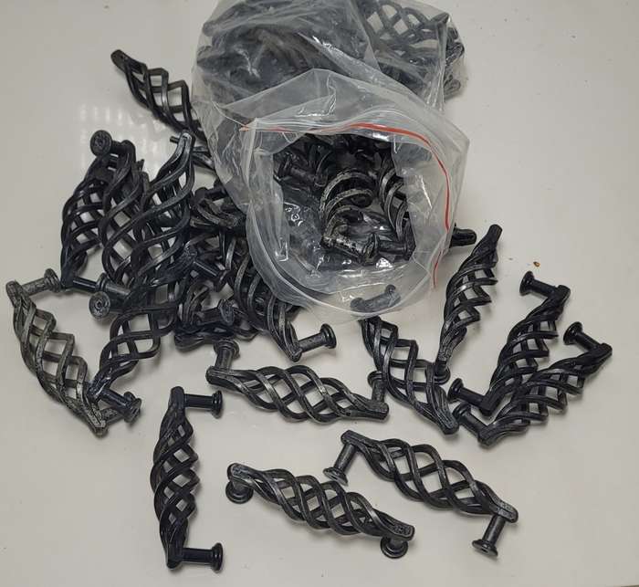 Designer 10Cm TWISTED Cabinet Drawer Handles Type 13 (Bid Per EACH Pack Of 10x)!!!