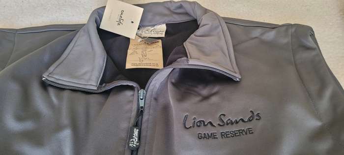 (XXL) Quality LION SANDS GAME RESERVE-Branded Sleeveless Fleece-Lined Sweaters (Bid Per Piece)!!!