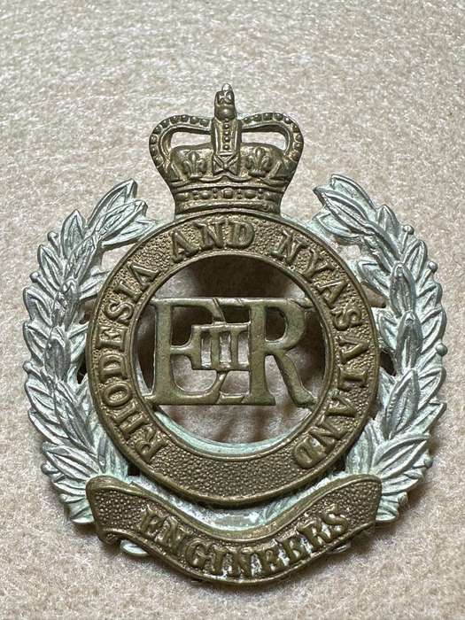 Rhodesian Corps of Engineers - Set Cap and Collars Rhodesia and Nyasaland QC - Variation 3
