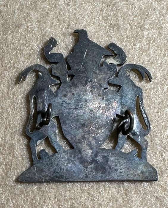 Southern Rhodesia Internment Camp Corp SRICC - WW2- Sheet Metal Collar Badge - KEAYS JEWELLERS