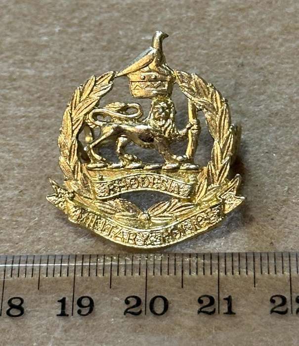 Rhodesian Corps of Military Police - Single Right facing Anodised Collar - 1970 to 1980
