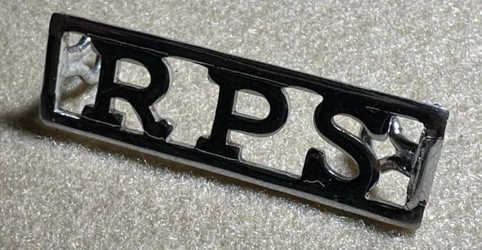 Rhodesian Prison Service - RPS CHROME SHOULDER TITLE
