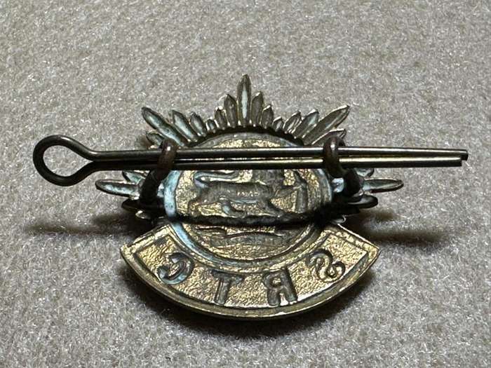 Southern Rhodesia Corps of Motor Transport - Brass Cap Badge - SRTC