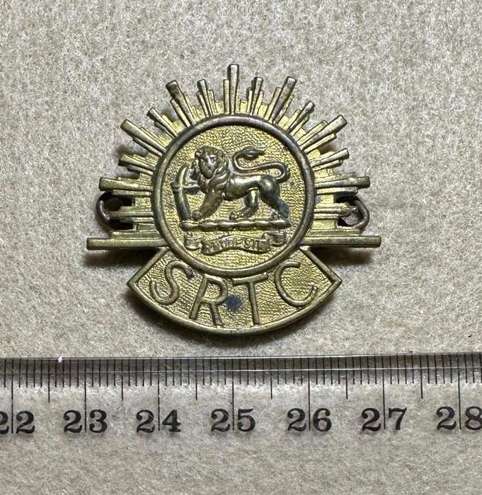 Southern Rhodesia Corps of Motor Transport - 1 OFFICERS BRASS CAP BADGE SRTC