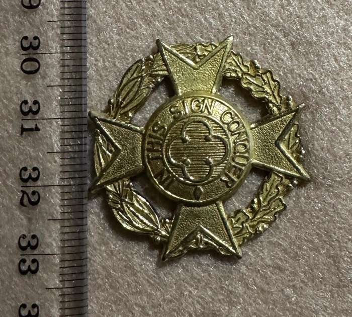 Rhodesian Corps of Chaplains - SINGLE BRASS BERET BADGE