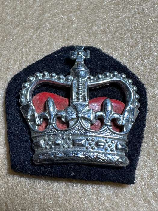 Northern Rhodesia Police - NRP - OFFICERS RANK CROWN QC, with Felt Backing