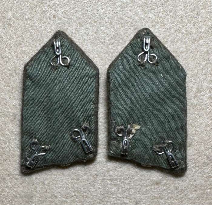 Rhodesian Guard Force - 1 PAIR SHORT GORGETTES