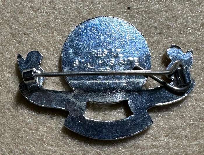 Rhodesian ST JOHNS - BROOCHE, Registered at St Johns Gate, London