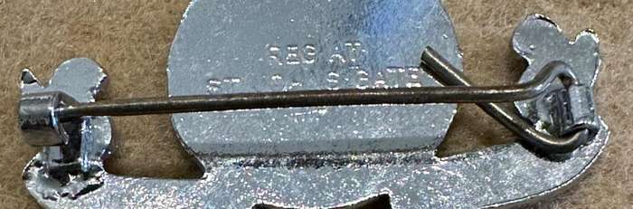 Rhodesian ST JOHNS - BROOCHE, Registered at St Johns Gate, London