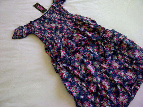 ***Absolutely Beautiful Ladies Vintage Style Dresses***Great Quality***XXL ONLY**NEW DESIGN**