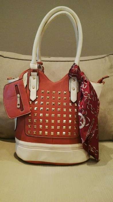 ***NEW**Stunning Ladies 4PC ORANGE/RUST/CREAM PU Leather Handbag With Beautiful Detail & Design***