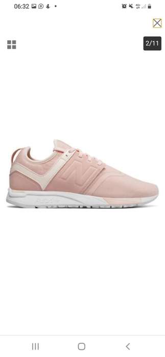 ORIGINAL. New Balance Sneaker.  SA size 4½  . in Box .
