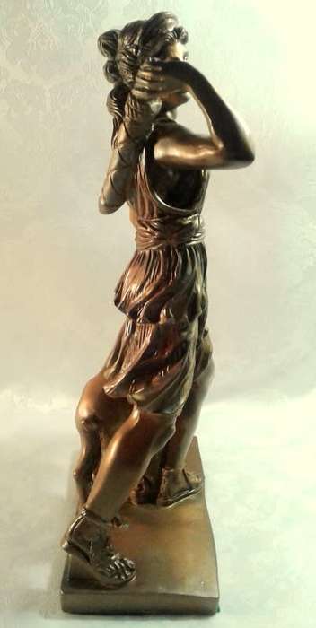 Diana Cacciatrice Statue -Diana the Goddess of hunt, moon & nature (Greek Mythology)