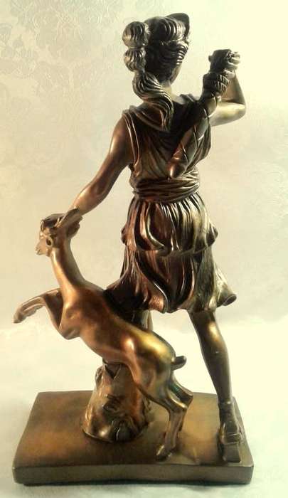 Diana Cacciatrice Statue -Diana the Goddess of hunt, moon & nature (Greek Mythology)