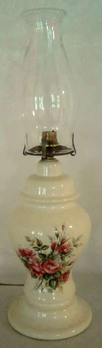 Vintage Cream Light with magnificent roses