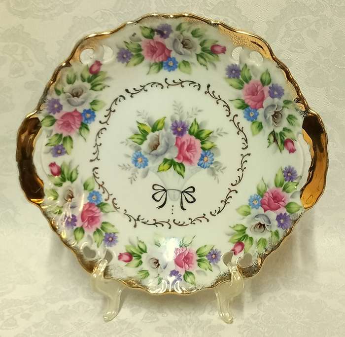 Vintage handled plate by Bouquet by Shafford 3178